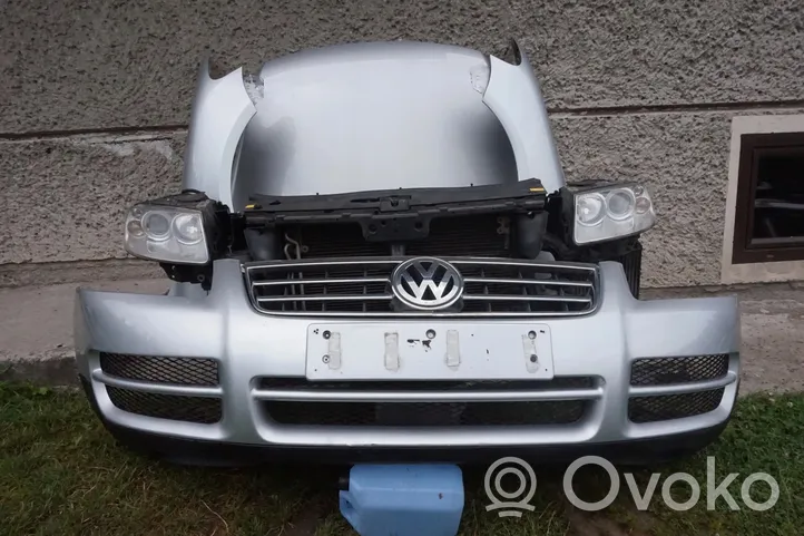 Volkswagen Touareg I Front piece kit 