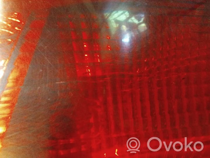 Opel Vectra C Lampy tylnej klapy bagażnika 24469464