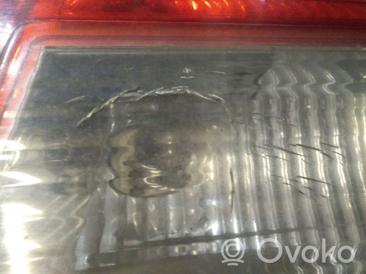 Opel Vectra C Luci posteriori del portellone del bagagliaio 24469464