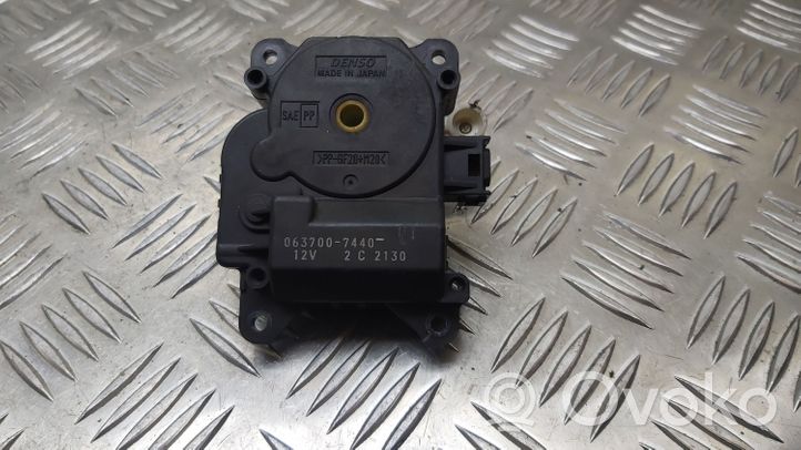 Toyota Prius (XW10) Motor/activador trampilla de calefacción 067007440