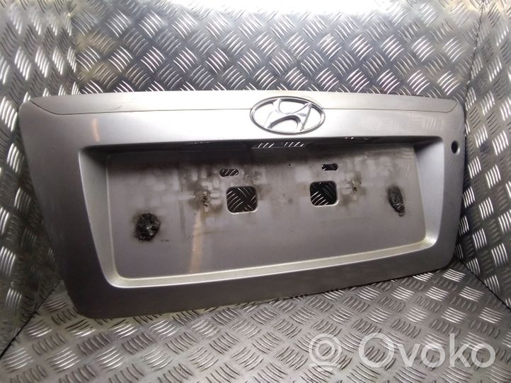 Hyundai Terracan Poszycie / Tapicerka tylnej klapy bagażnika 87311H1030
