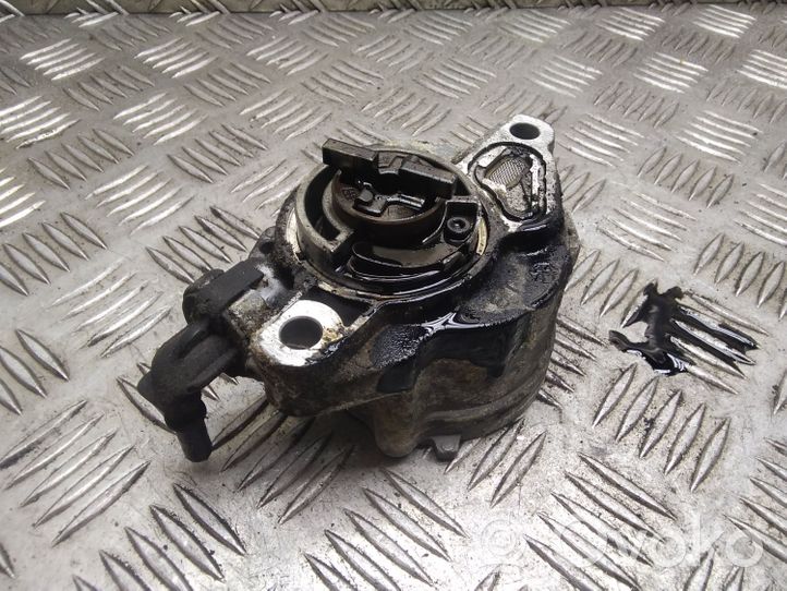 Volvo C30 Pompe à vide D1562C1