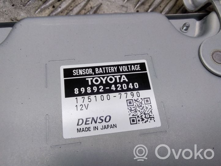 Toyota RAV 4 (XA50) Batterie véhicule hybride / électrique 8989242040