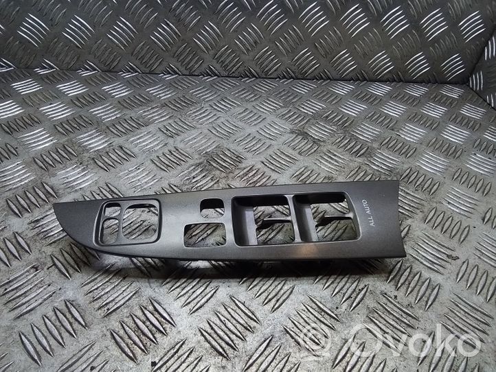 Lexus IS 220D-250-350 Ramka przycisków otwierania szyby drzwi przednich 7423253120