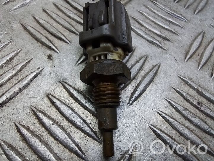 Toyota Avensis T250 Czujnik temperatury płynu chłodzącego 8942233030