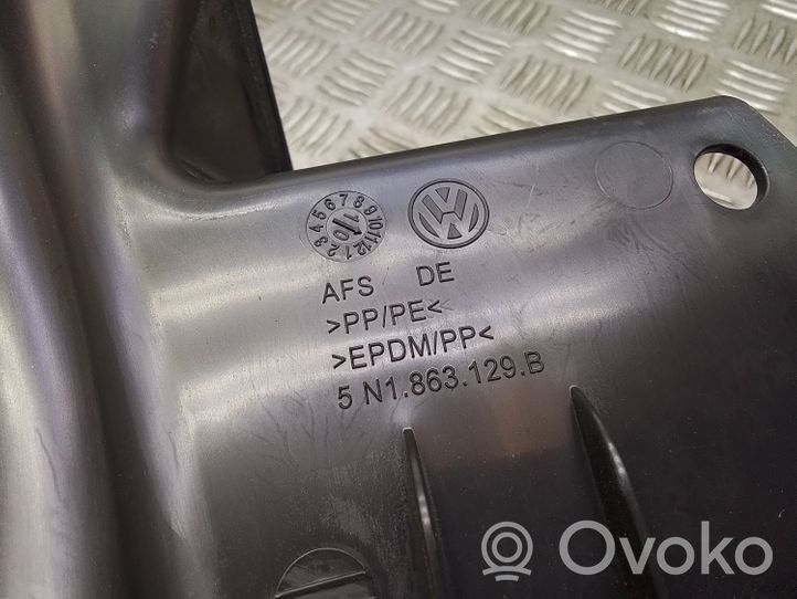 Volkswagen Tiguan Ohjauspyörän pylvään verhoilu 5N1863129B