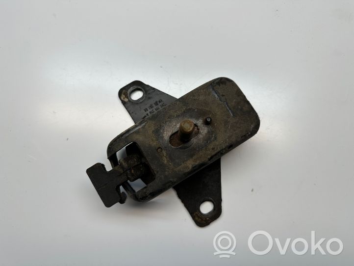 Volkswagen Amarok Wspornik / Mocowanie silnika 2H0199256A