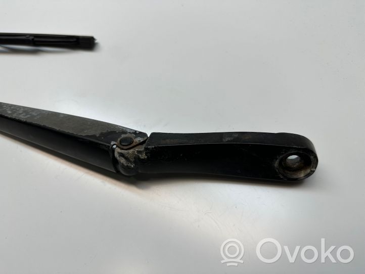 Volkswagen Amarok Front wiper blade arm 2H1955409