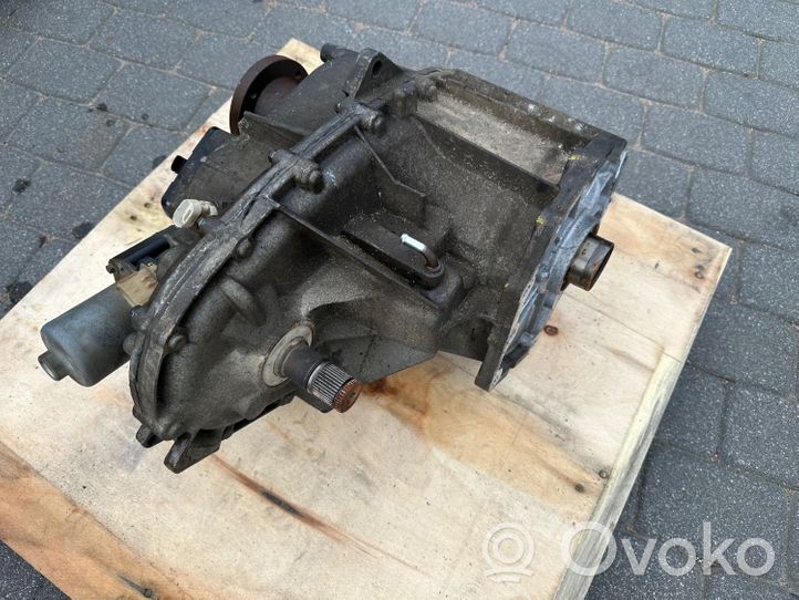 Volkswagen Amarok Vaihdelaatikon vaihteenvaihtajan kotelo 0C7341010