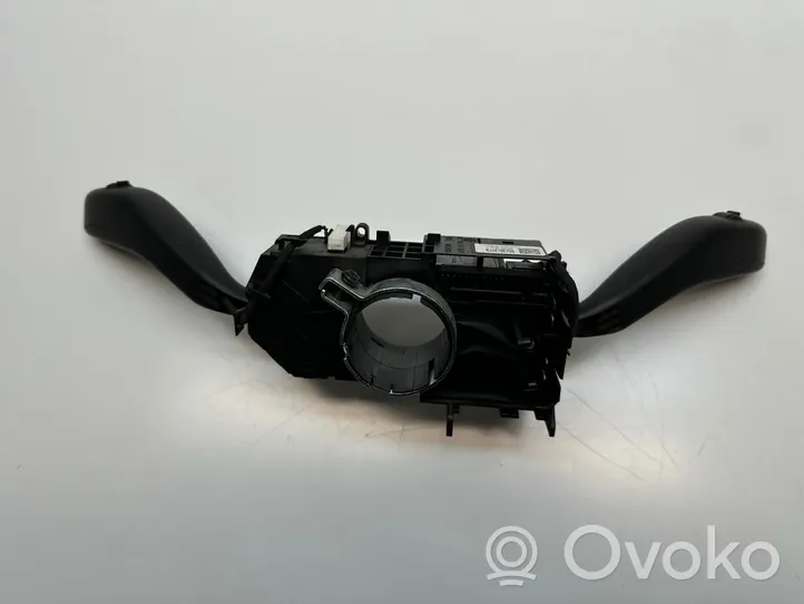 Volkswagen Amarok Interruptor/palanca de limpiador de luz de giro 6R5953521B