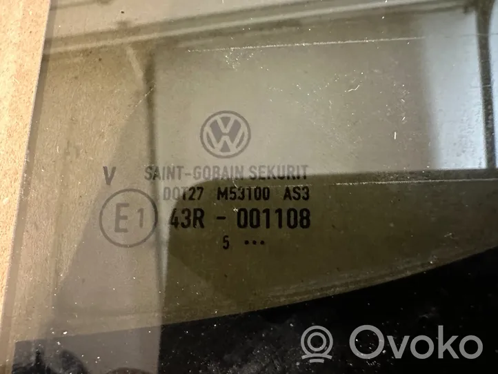 Volkswagen Amarok Rear vent window glass 