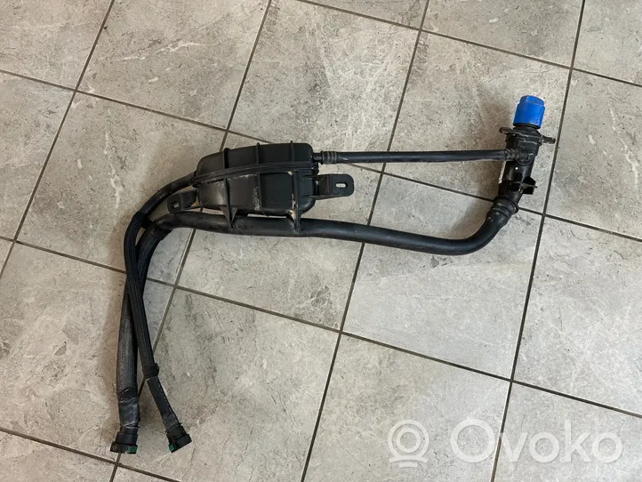 Volkswagen Amarok Tubo di riempimento del liquido AdBlue 2H6131965A