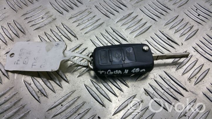 Volkswagen Tiguan Klucz / Karta zapłonu 