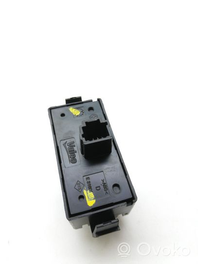 Dacia Sandero Hazard light switch 252905668RB