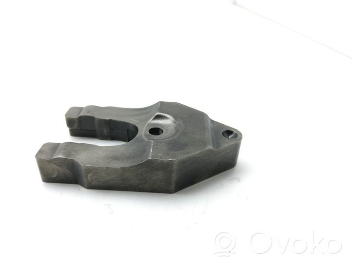 Nissan Navara D40 Support de pince d'injecteur de carburant 