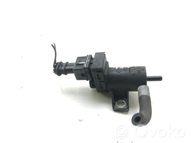 Dacia Sandero Vacuum valve 8200762162