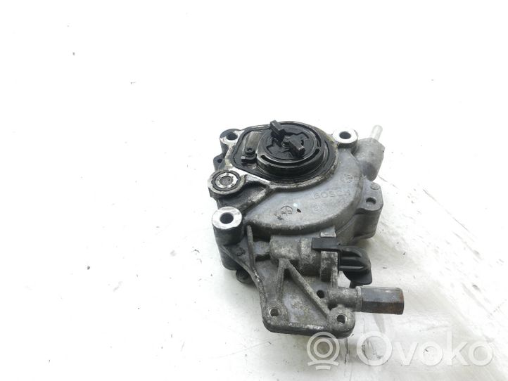 Land Rover Freelander 2 - LR2 Alipainepumppu D171B1A1105S