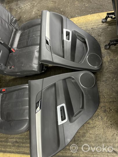 Opel Antara Set di rivestimento sedili e portiere 