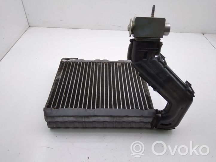 Volvo XC70 Gaisa kondicioniera radiators (salonā) 7010973