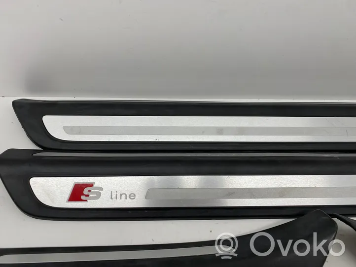 Audi Q5 SQ5 Zestaw listew progowych (wewnętrznych) 8R0853375G