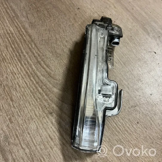 Volvo V60 Spiegelblinker 3100929