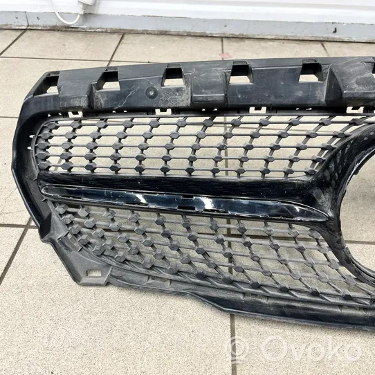 Mercedes-Benz CLA C117 X117 W117 Maskownica / Grill / Atrapa górna chłodnicy A1178881160