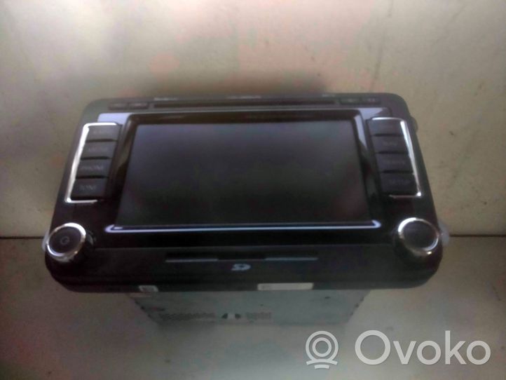 Skoda Octavia Mk2 (1Z) Panel / Radioodtwarzacz CD/DVD/GPS 3T0035680