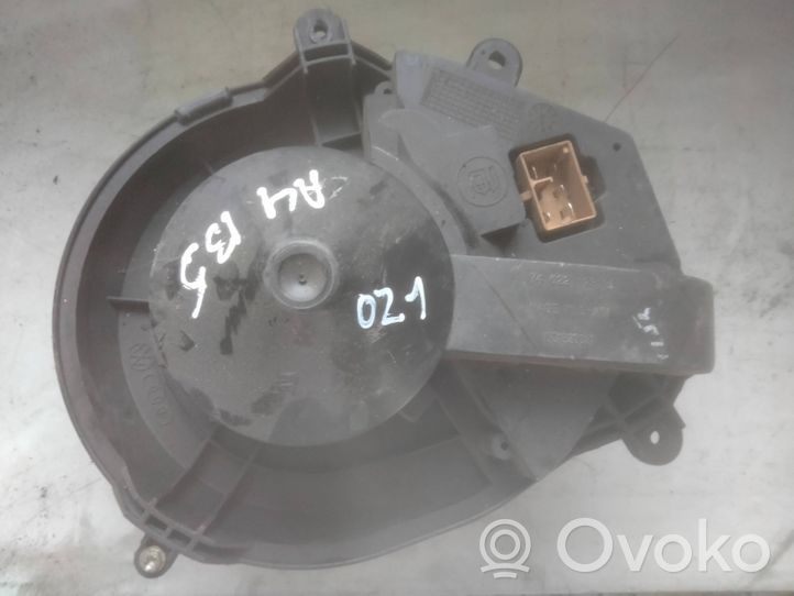 Audi A4 S4 B5 8D Ventola riscaldamento/ventilatore abitacolo 8D1820021