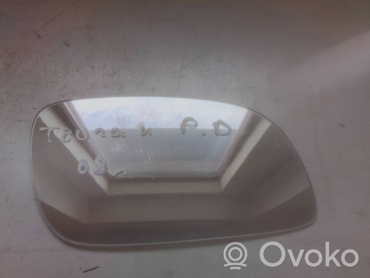 Volkswagen Touran I Wing mirror glass 