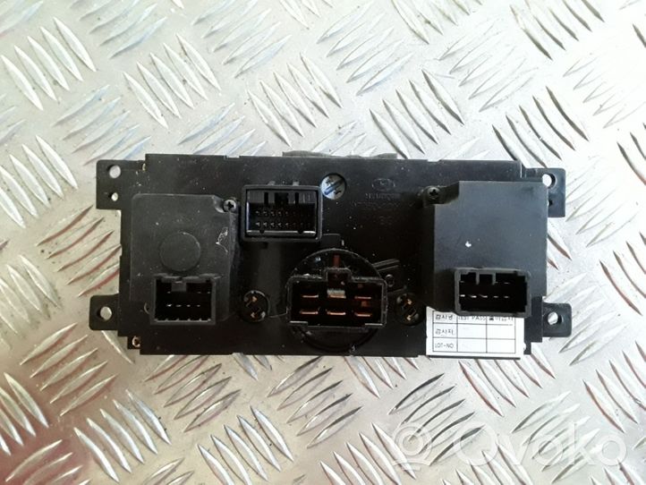 Hyundai Elantra Panel klimatyzacji 972502DXXX