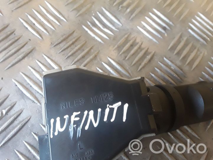 Infiniti QX56 Commodo de clignotant NILES14425