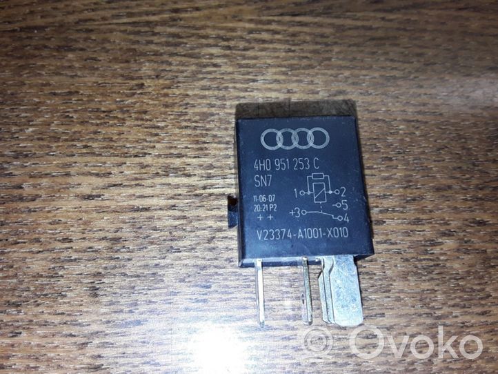 Audi A6 S6 C6 4F Kita rėlė 4H0951253C