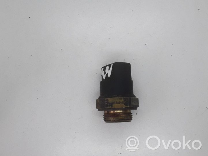 Audi A8 S8 D2 4D Sonde de température de liquide de refroidissement 321959481C