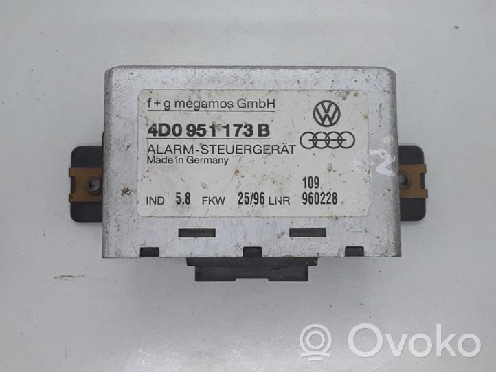 Audi A4 S4 B5 8D Alarm control unit/module 4D0951173B