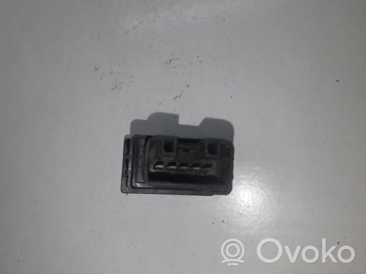 Toyota Corolla Verso E121 Interruptor de control de altura del faro delantero 8415202021