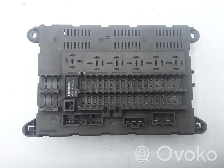 Land Rover Freelander Fuse module 518668207