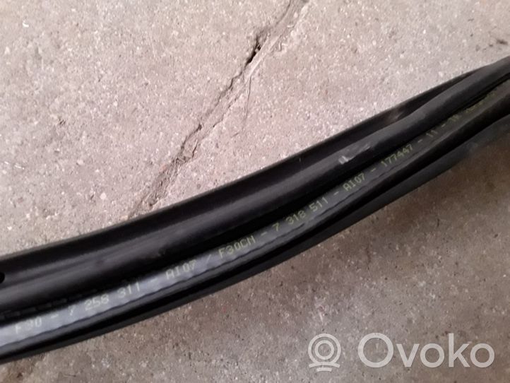 BMW 3 F30 F35 F31 Joint d'étanchéité en caoutchouc pour porte arrière 7258311