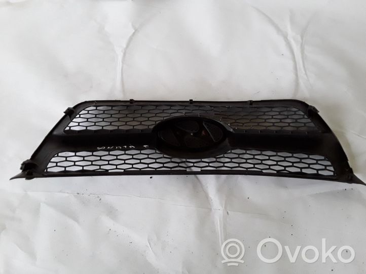 Hyundai Sonata Front bumper upper radiator grill 862512