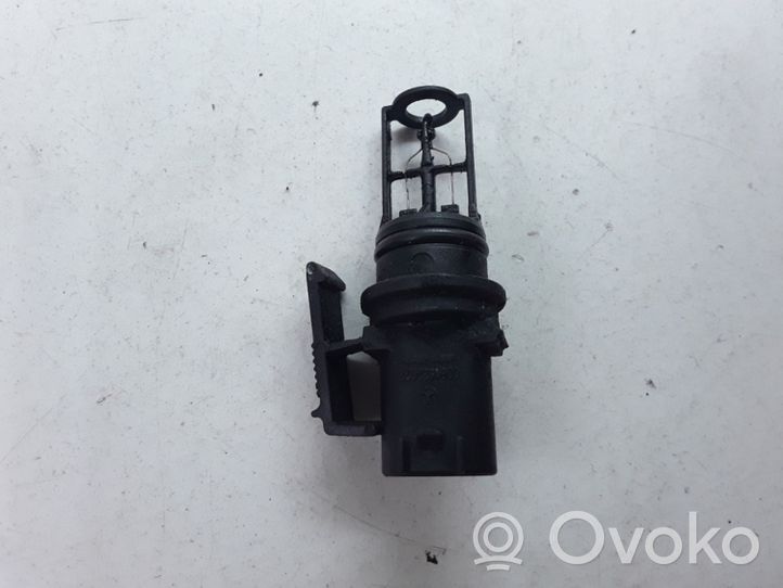 Mercedes-Benz E W211 Sensore della temperatura dell’aria aspirata 0061532028