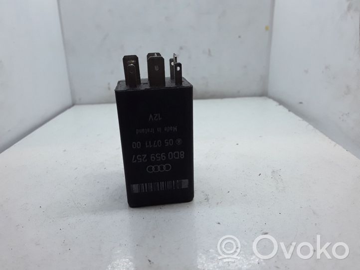 Audi A8 S8 D2 4D Electric power window relay 8D0959257