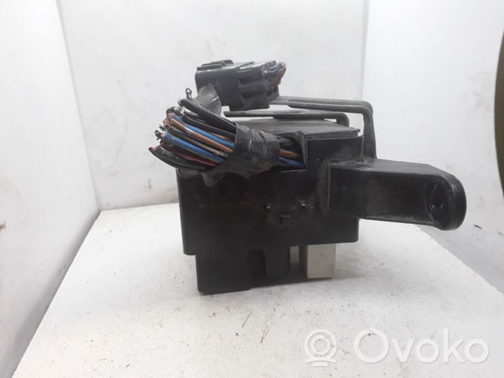 Mitsubishi Pajero Fuse module MB629084