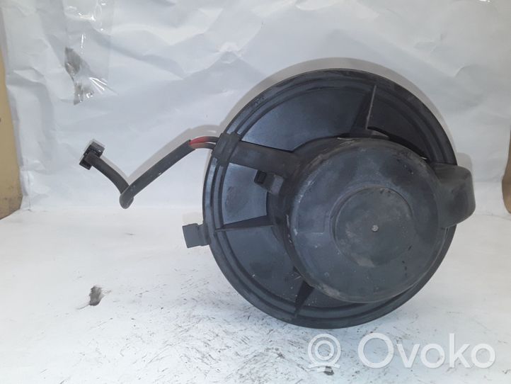 Audi A4 S4 B5 8D Heater fan/blower 893819021