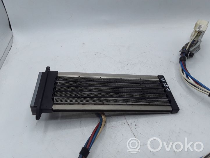 Toyota Avensis T270 Radiateur électrique de chauffage auxiliaire MF0134100400