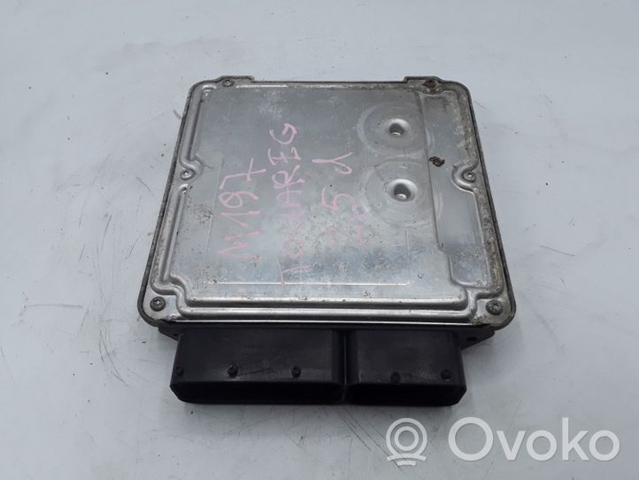 Volkswagen Touareg I Dzinēja vadības bloks 070906016BL