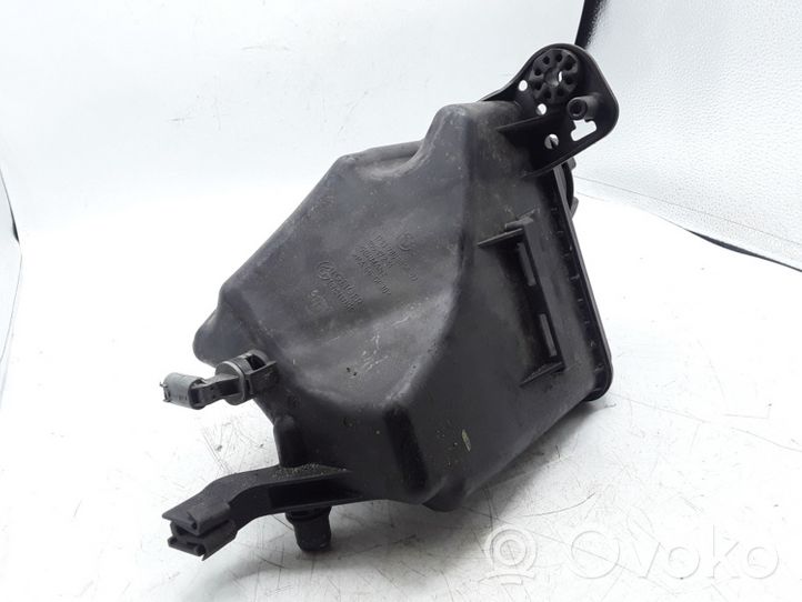 BMW 5 F10 F11 Vase d'expansion / réservoir de liquide de refroidissement 17137806038