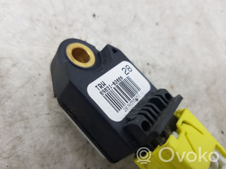 Toyota Auris 150 Czujnik uderzenia Airbag 8983102080