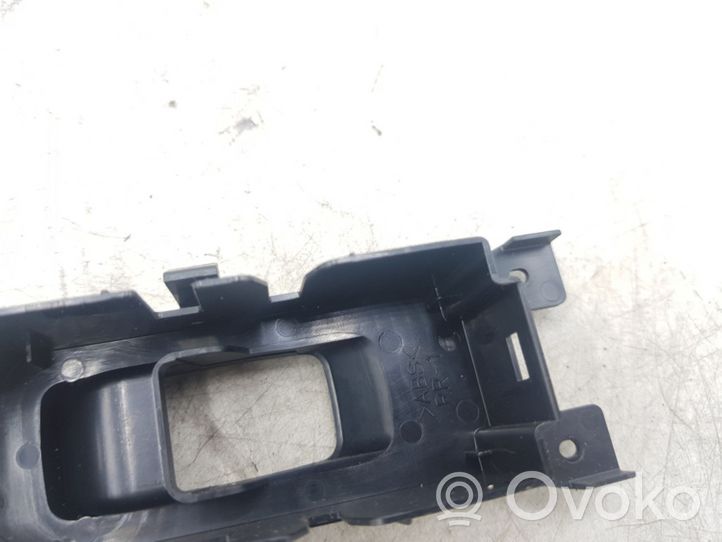 Toyota Corolla Verso AR10 Support bouton lève vitre porte avant 