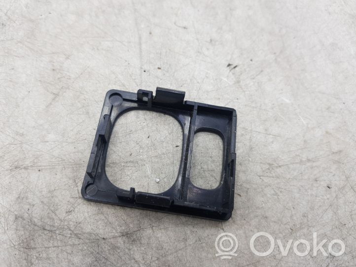 Toyota Corolla Verso AR10 Rivestimento pulsantiera specchietto 