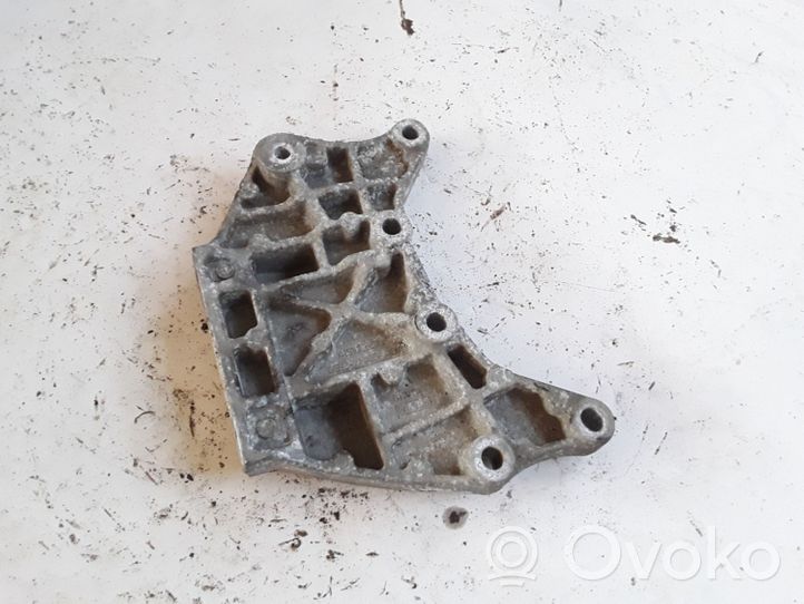 Land Rover Freelander 2 - LR2 Supporto di montaggio scatola del cambio 6G927M125AB