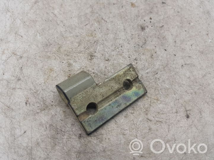 BMW 5 E39 Rear door upper hinge 